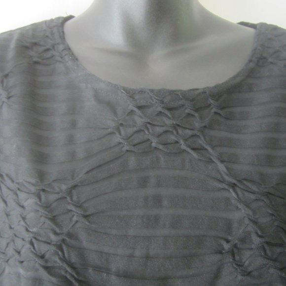 Zacks Black Top - Two Layered - Picture 2 of 5